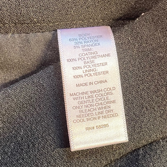 Express Black Zip-up Mini Skirt with Pockets Size 4 - Picture 8 of 8